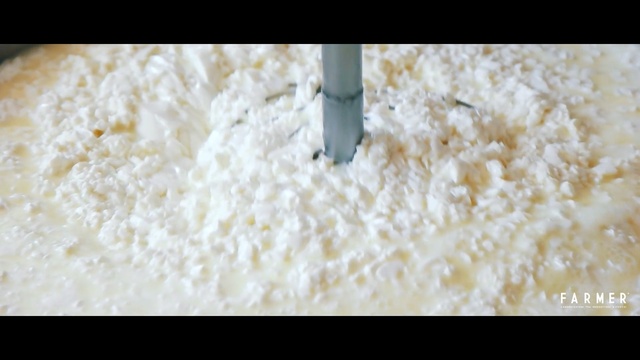 Video Reference N1: Food, Buttercream, Cheese, Dairy, Cream, Ingredient, Dish, Cuisine, Recipe, Icing