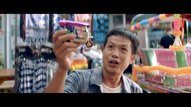 Video Reference N3: People, Snapshot, Fun, Photography, Smile, Happy, Drink, Shopkeeper, Person