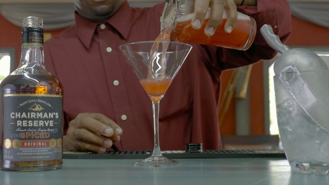 Video Reference N0: drink, liqueur, alcoholic beverage, distilled beverage, cocktail, alcohol, whisky, wine, classic cocktail, barware