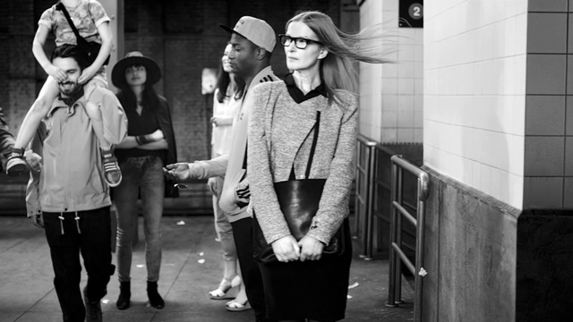 Video Reference N0: Photograph, Black-and-white, Street fashion, Standing, Snapshot, Fashion, Monochrome, Photography, Monochrome photography, Eyewear, Person