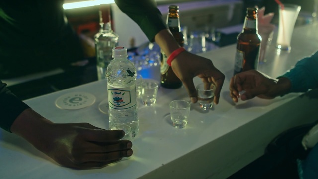 Video Reference N1: Alcohol, Drink, Water, Hand, Distilled beverage, Liqueur, Finger, Glass