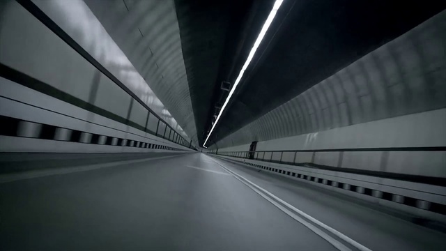 Video Reference N0: Road, Black, White, Freeway, Highway, Metropolitan area, Infrastructure, Black-and-white, Architecture, Tunnel