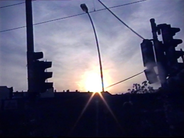 Video Reference N6: Sky, Cloud, Daytime, Afterglow, Atmosphere, Light, Morning, Sunset, Evening, Sunlight