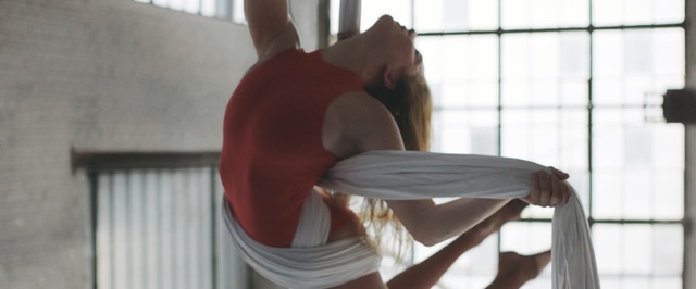 Video Reference N0: woman, girl, dance, window, gymnastic, yoga 