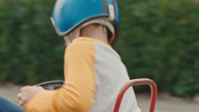 Video Reference N3: Child, Helmet, Personal protective equipment, Play, Headgear, Fun, Toddler, Photography, Cap, Recreation