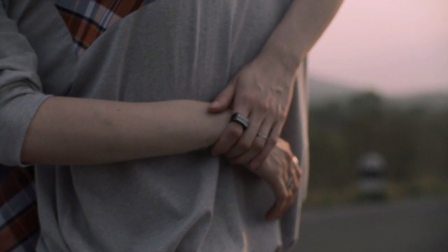 Video Reference N2: hand, finger, joint, shoulder, arm, girl, human body, human, neck, holding hands