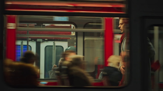 Video Reference N6: Red, Transport, Snapshot, Public transport, Passenger, Standing, Metro, Night, Street, Window