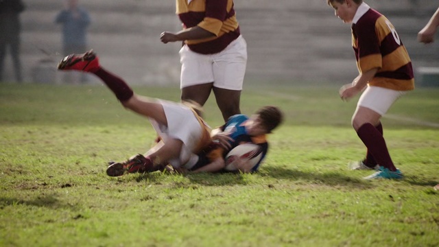 Video Reference N6: Sports, Team sport, Ball game, Rugby, Player, Rugby player, Tackle, Rugby union, Rugby league, Football player