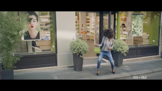 Video Reference N23: Photograph, Snapshot, Standing, Beauty, Public space, Fashion, Photography, Tree, Street, Pedestrian
