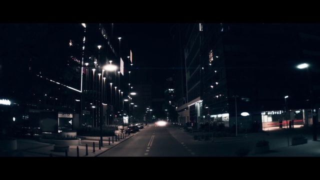 Video Reference N4: Metropolitan area, Night, Metropolis, Street light, Black, Darkness, Urban area, City, Nature, Sky