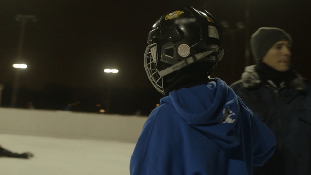 Video Reference N1: hockey protective equipment, personal protective equipment, ice, winter, snow, fun, Person