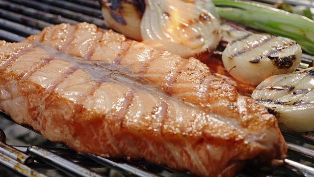 Video Reference N1: Dish, Food, Cuisine, Samgyeopsal, Meat, Pork steak, Ingredient, Siu mei, Roasting, Barbecue