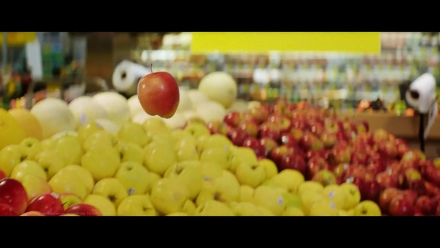 Video Reference N2: Natural foods, Food, Sweetness, Fruit, Local food, Grape, Yellow, Plant, Produce, Whole food