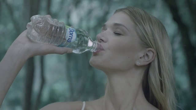Video Reference N2: Water, Hair, Drinking water, Drink, Mineral water, Blond, Lip, Bottled water, Drinking, Water bottle