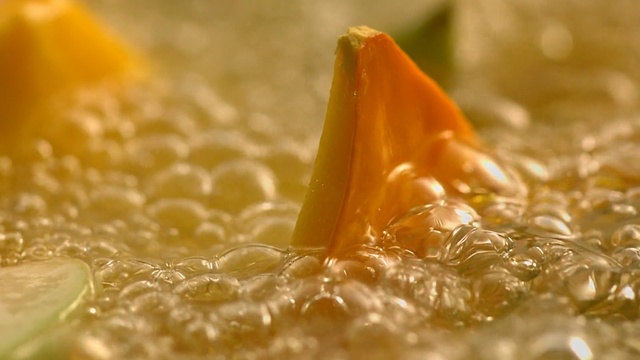 Video Reference N0: Water, Close-up, Macro photography, Orange, Photography, Plant, Food