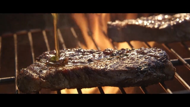Video Reference N1: Grilling, Barbecue, Steak, Churrasco food, Flat iron steak, Food, Dish, Sirloin steak, Cuisine, Brisket