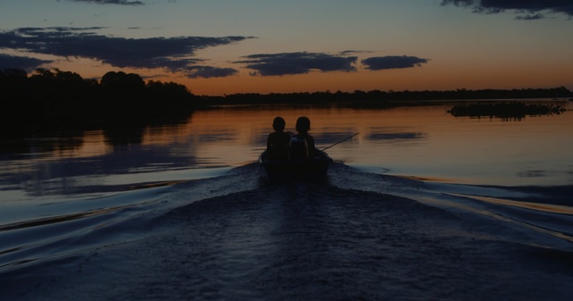 Video Reference N0: Sky, Water, Dusk, Reflection, River, Evening, Sunset, Boating, Cloud, Horizon, Person