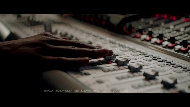 Video Reference N3: Mixing console, Audio equipment, Finger, Recording studio, Technology, Hand, Electronic device, Electronic instrument, Nail, Mixing engineer