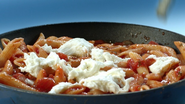 Video Reference N18: cuisine, dish, food, european food, italian food, vegetarian food, recipe