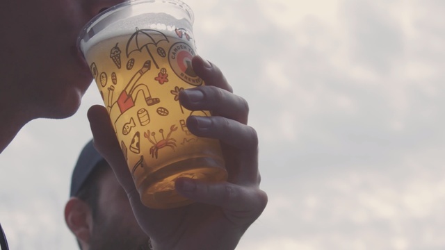 Video Reference N2: drink, hand, arm, alcohol, beer