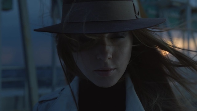 Video Reference N1: screenshot, darkness, girl, computer wallpaper