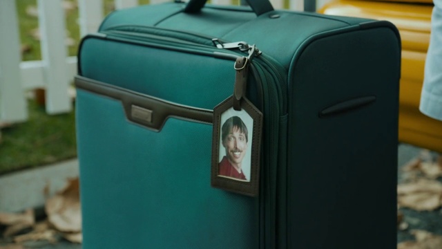 Video Reference N1: Hand luggage, Baggage, Suitcase, Turquoise, Teal, Bag, Luggage and bags, Briefcase, Travel