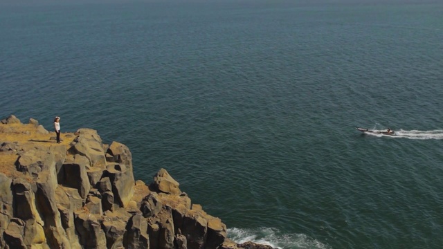 Video Reference N1: Sea, Promontory, Coast, Cliff, Cape, Coastal and oceanic landforms, Klippe, Headland, Ocean, Terrain