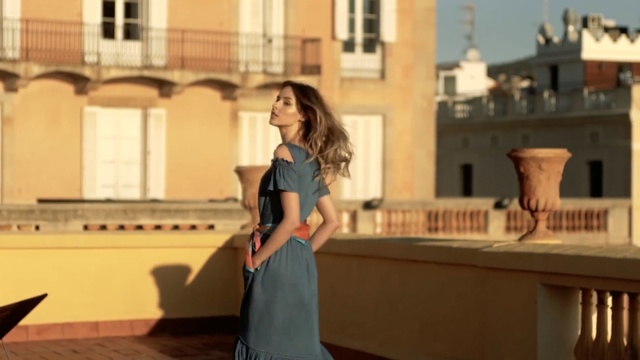 Video Reference N0: Shoulder, Fashion, Dress, Photography, Waist, Street fashion, Vacation, Style, Person
