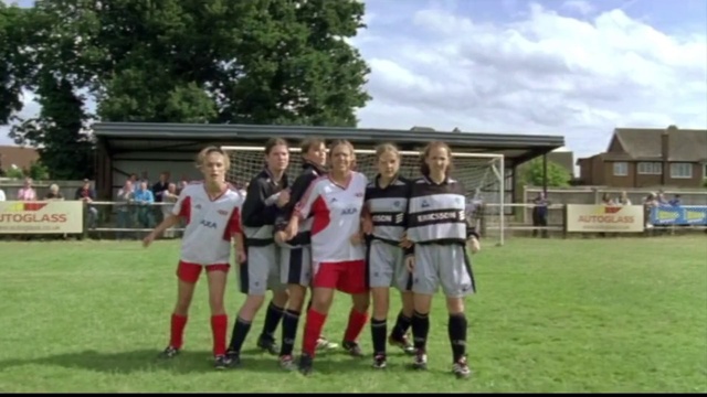 Video Reference N1: Shorts, Cloud, Sports uniform, Active shorts, Sky, rugby short, Sports jersey, Tree, Player, Plant