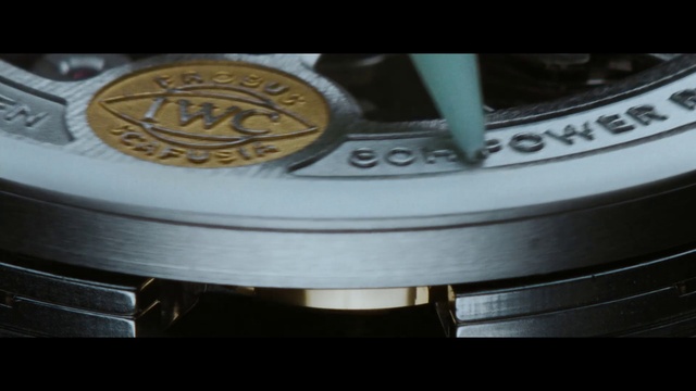 Video Reference N2: Tire, Wheel, Automotive tire, Tread, Vehicle, Motor vehicle, Alloy wheel, Synthetic rubber, Rim, Automotive design