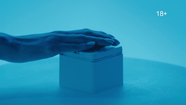 Video Reference N1: Hand, Azure, Gesture, Finger, Rectangle, Electric blue, Thumb, Wrist, Personal protective equipment, Box