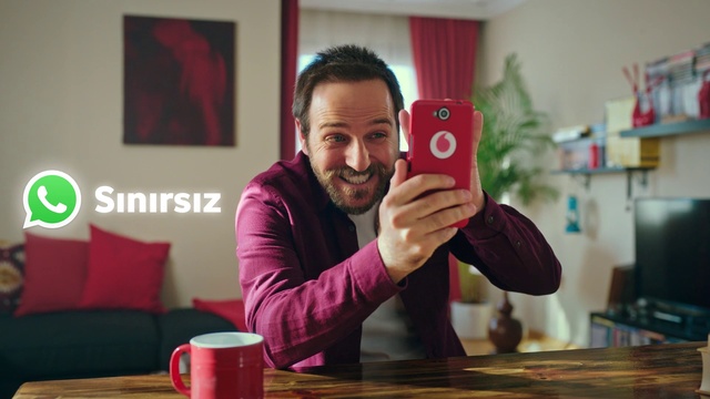 Video Reference N1: Smile, Human, Textile, Table, Finger, Red, Wood, Fun, Tableware, Magenta