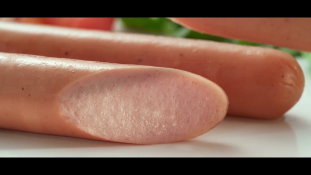 Video Reference N1: Arm, Leg, Human body, Ingredient, Animal product, Food, Cuisine, Dish, Recipe, Thumb