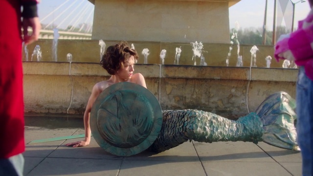 Video Reference N2: Shoulder, Leisure, Summer, Art, Thigh, Sculpture, Human leg, Fun, Chest, Performance art
