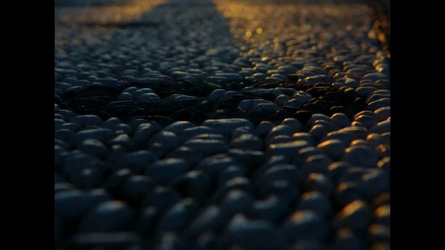 Video Reference N0: Water, Cloud, Automotive tire, Azure, Road surface, Grey, Asphalt, Sky, Horizon, Electric blue