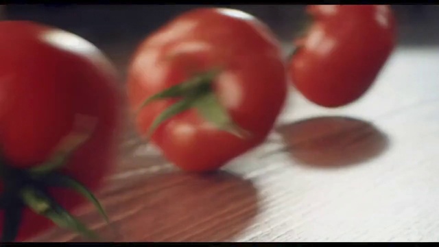 Video Reference N4: Food, Plant, Fruit, Ingredient, Natural foods, Staple food, Plum tomato, Seedless fruit, Vegetable, Superfood