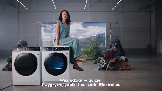 Video Reference N3: Washing machine, Clothes dryer, Flash photography, Camera lens, Laundry, Automotive design, Entertainment, Cameras & optics, Audio equipment, Technology