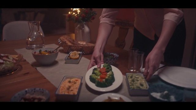 Video Reference N3: Food, Tableware, Dishware, Table, Plate, Cuisine, Sharing, Dish, Cooking, Chair