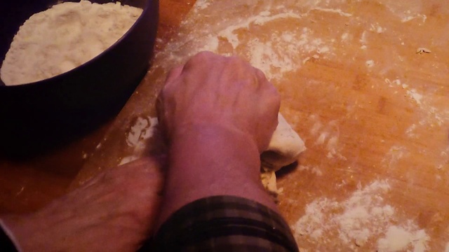 Video Reference N3: Food, Whole-wheat flour, Bread flour, All-purpose flour, Powder, Recipe, Ingredient, Dough, Flour, Wheat flour