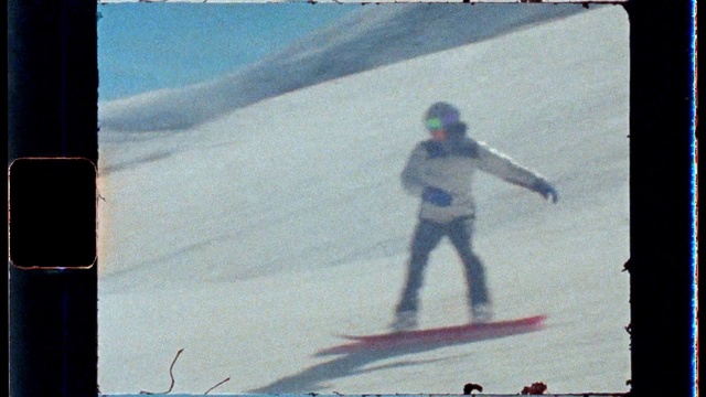 Video Reference N10: Sports equipment, Snow, Slope, World, Snowboarding, Ski boot, Winter sport, Outdoor recreation, Ski Equipment, Ski