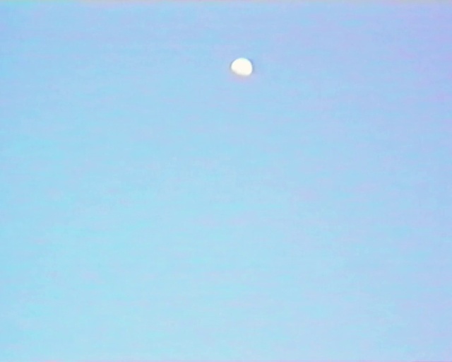 Video Reference N1: Sky, Moon, Cloud, Astronomical object, Moonlight, Event, Electric blue, Celestial event, Full moon, Meteorological phenomenon