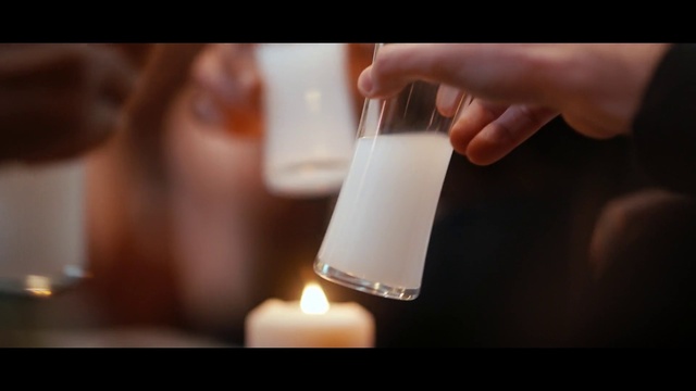 Video Reference N1: Hand, Light, Drinkware, Cup, Wax, Finger, Drink, Liquid, Lamp, Alcoholic beverage