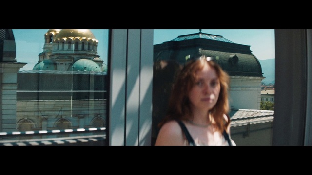 Video Reference N3: Flash photography, Building, Travel, Eyewear, Tints and shades, Sky, Tower block, Fun, Street fashion, City