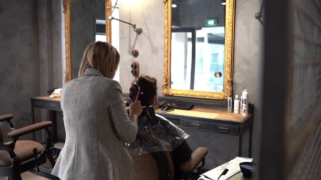 Video Reference N4: Mirror, Chair, Fashion design, Table, Eyewear, Event, Tap, Luggage and bags, Desk, Beauty salon