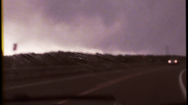 Video Reference N0: Cloud, Sky, Atmosphere, Asphalt, Atmospheric phenomenon, Horizon, Road surface, Landscape, Road, Tints and shades