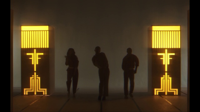 Video Reference N6: Light, Amber, Standing, Architecture, Gas, Tints and shades, Backlighting, Darkness, Midnight, Room
