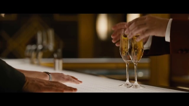 Video Reference N5: Hand, Tableware, Stemware, Drinkware, Table, Cocktail, Barware, Wine glass, Wine, Gesture