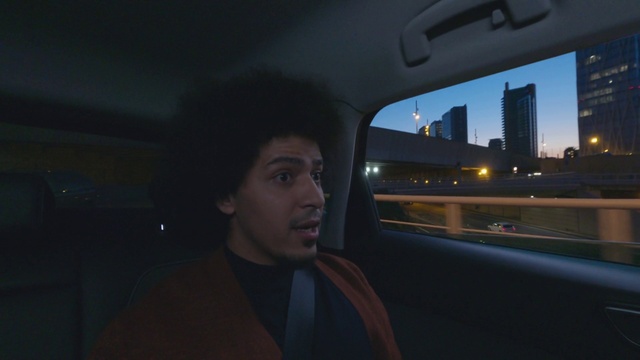 Video Reference N1: Flash photography, Sky, Building, Tints and shades, Automotive lighting, Midnight, Travel, Automotive design, City, Darkness