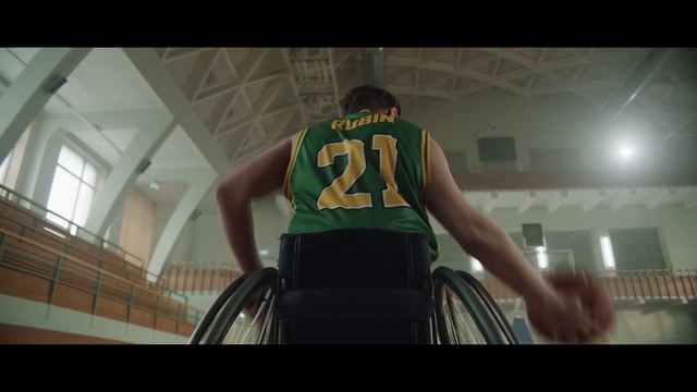 Video Reference N1: Sports uniform, Wheelchair, Jersey, Player, Sportswear, Shorts, Chair, Competition event, Ball game, Sports