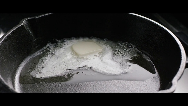Video Reference N1: Food, Fluid, Ingredient, Liquid, Cuisine, Dish, Cookware and bakeware, Gas, Cooking, All-purpose flour